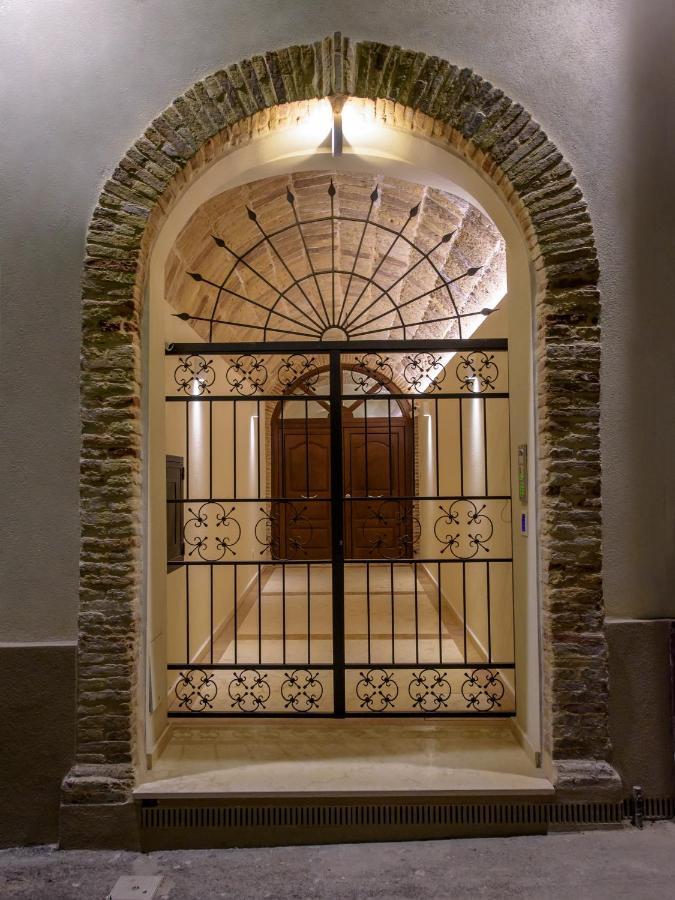 Marie Claire Apartments & Spa Vasto Bagian luar foto