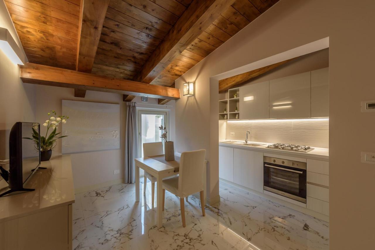 Marie Claire Apartments & Spa Vasto Bagian luar foto