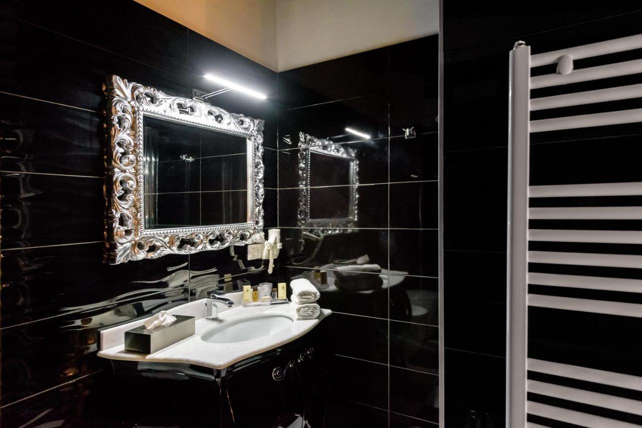 Marie Claire Apartments & Spa Vasto Bagian luar foto