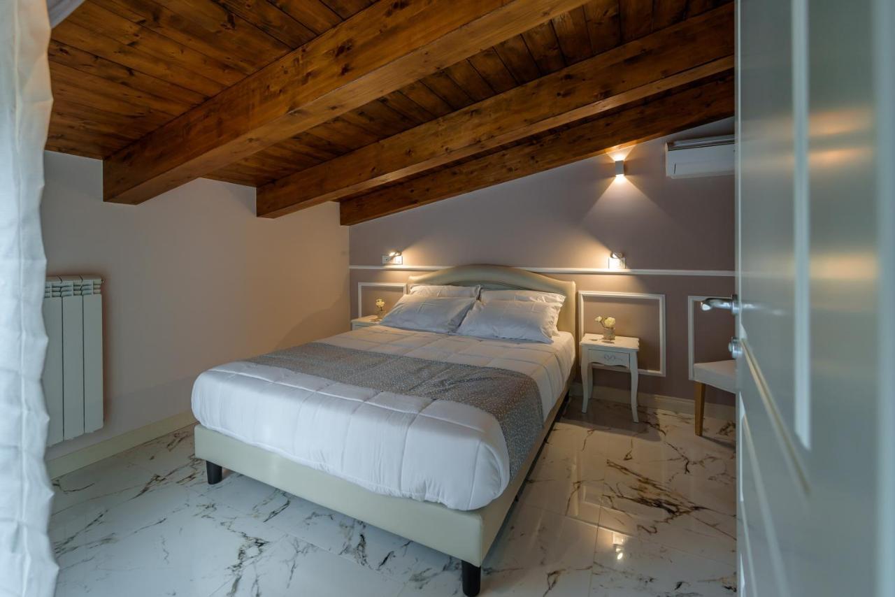 Marie Claire Apartments & Spa Vasto Bagian luar foto