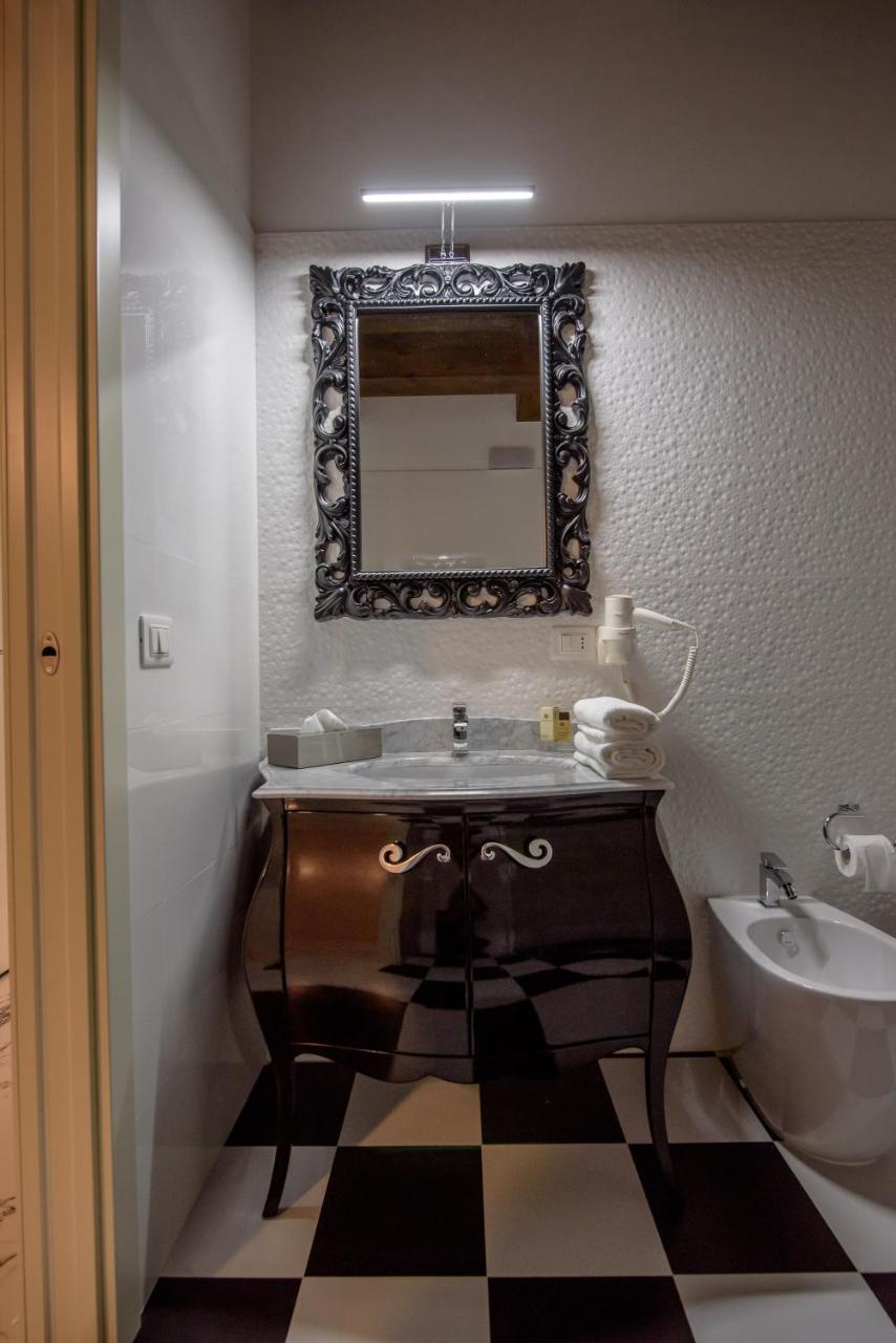 Marie Claire Apartments & Spa Vasto Bagian luar foto
