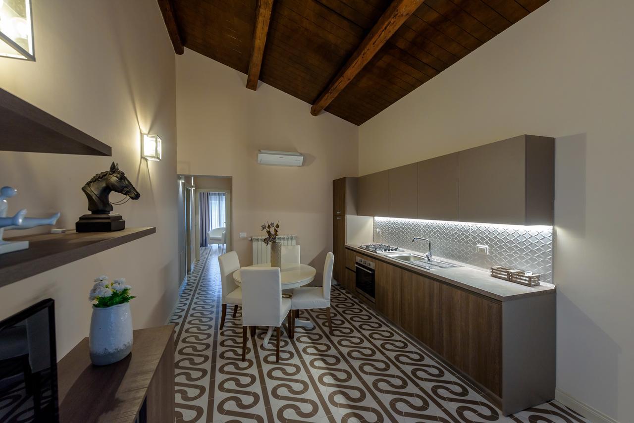 Marie Claire Apartments & Spa Vasto Bagian luar foto
