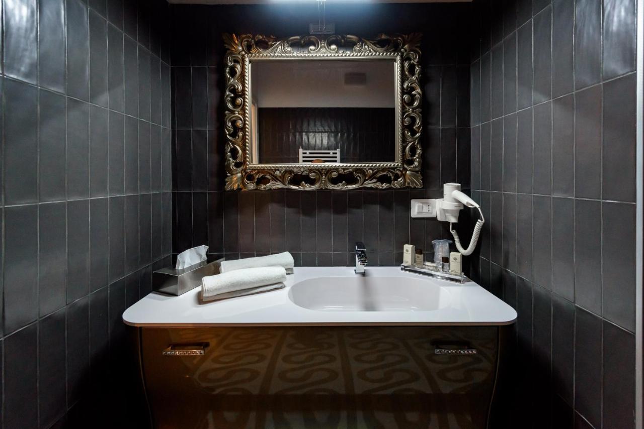 Marie Claire Apartments & Spa Vasto Bagian luar foto